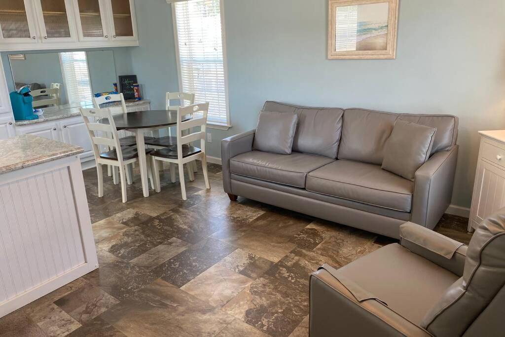Cozy Tiny Home Near Disney World & Orlando Parks! Kissimmee Extérieur photo